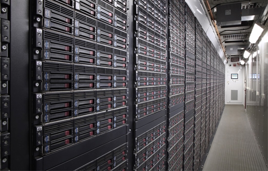 Серверы Hewlett-Packard в центре обработки данных 